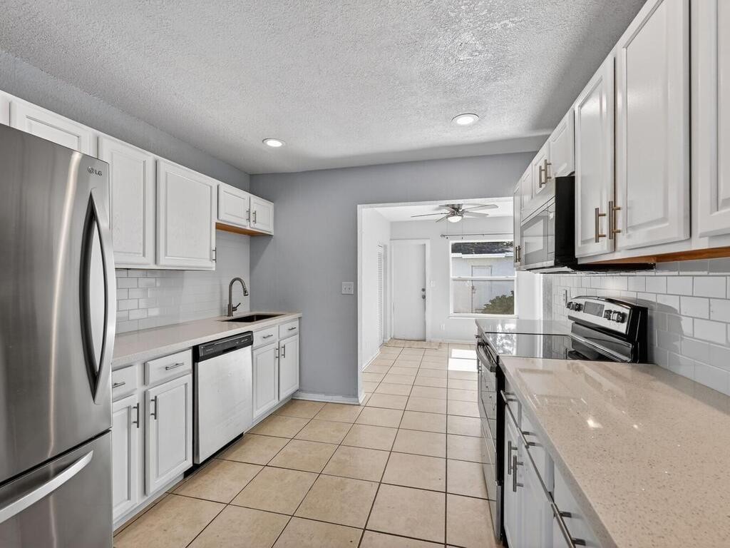 Simpson Place 9-53 B - Residential Income