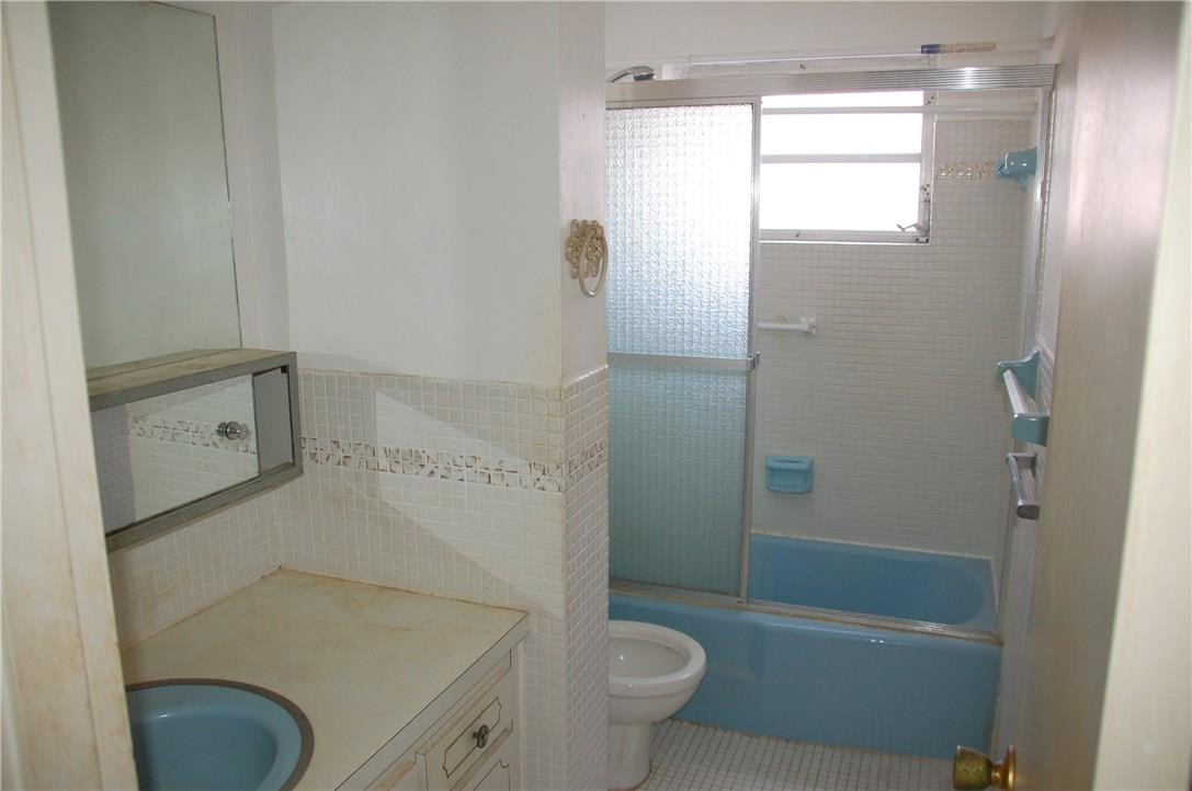 Eldorado Plaza East Condo - Residential