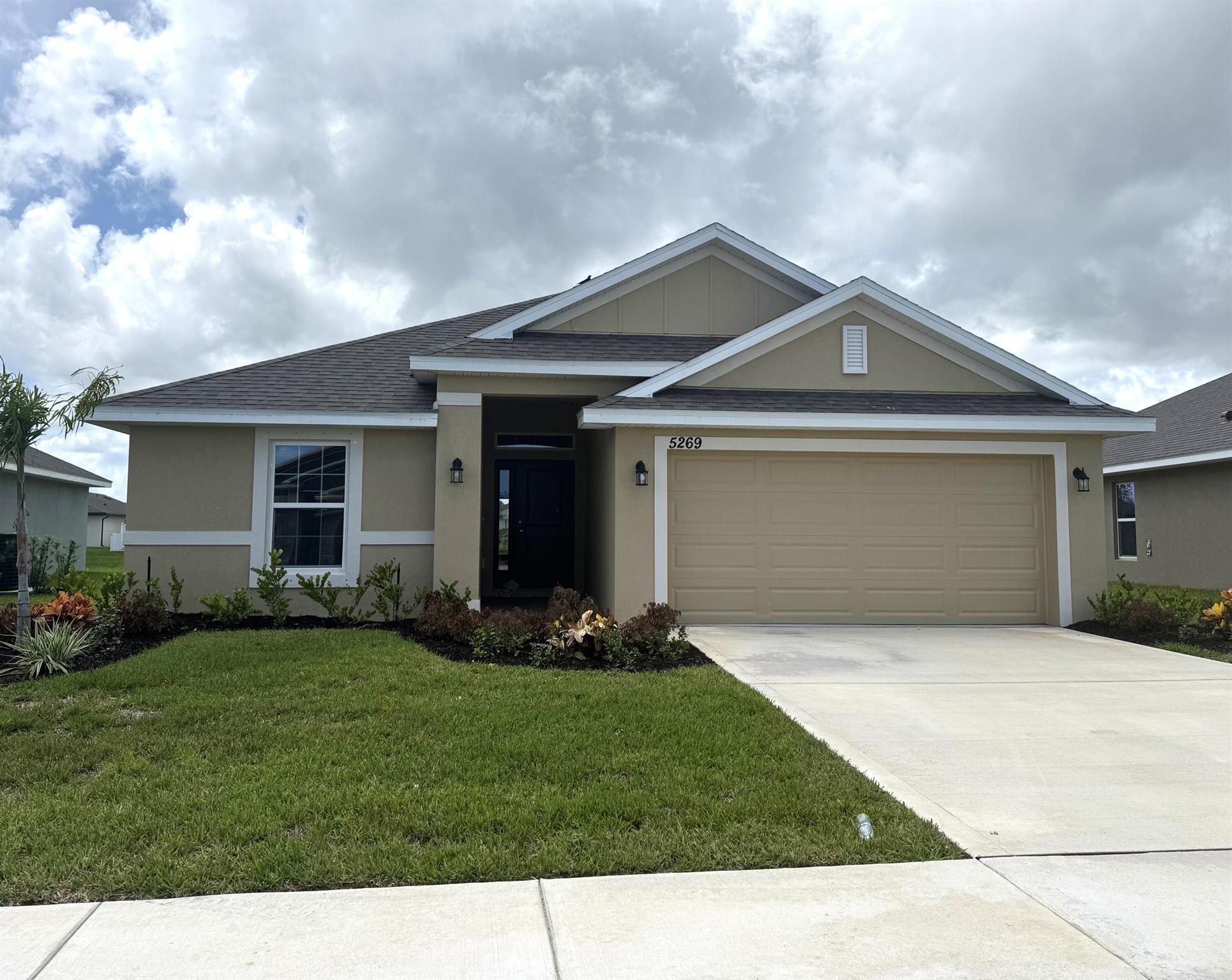 New Construction Move in Ready- Close in 30 days. 4 Bedrm, 2 Bath, 2 Car Garage. Split floor plan. Open floor plan, Kitchen Island w/granite tops. 10'ceilings in living area. Large great room, 10x14 Covered porch to relax on. Waterview lot. Waterstone Community w/Club house, fitness room, huge pool & pool area to enjoy your days relaxing.Sand volleyball, pickleball & tennis courts. BBQ area w/grills and tables. Child play area,sidewalks and streetlights throughout community. Easy access to I-95, Shops, schools, restaurants. Historical Downtown Ft. Pierce, Boaters Delight! Short drive to beaches, outdoor events, live theater, museums.Enjoy the lifestyle you dreamed of. No Flood Insurance required.Call listing agent for tour. No closing cost w/Sellers lenders