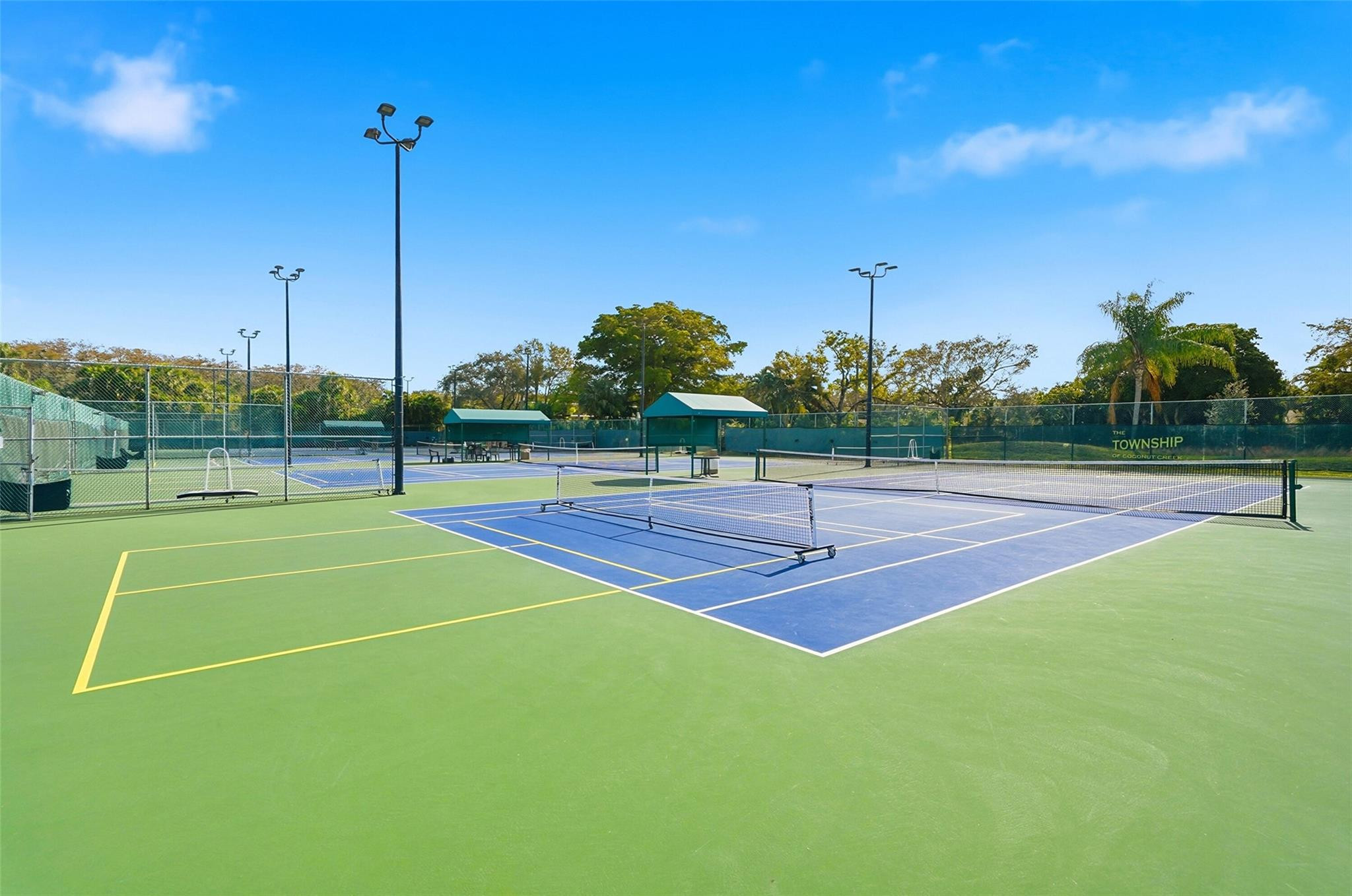 POND APPLE PLACE IV - Residential