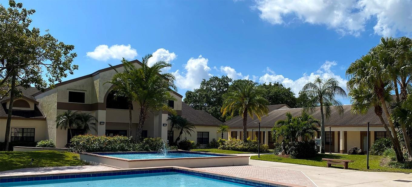 POND APPLE PLACE IV - Residential