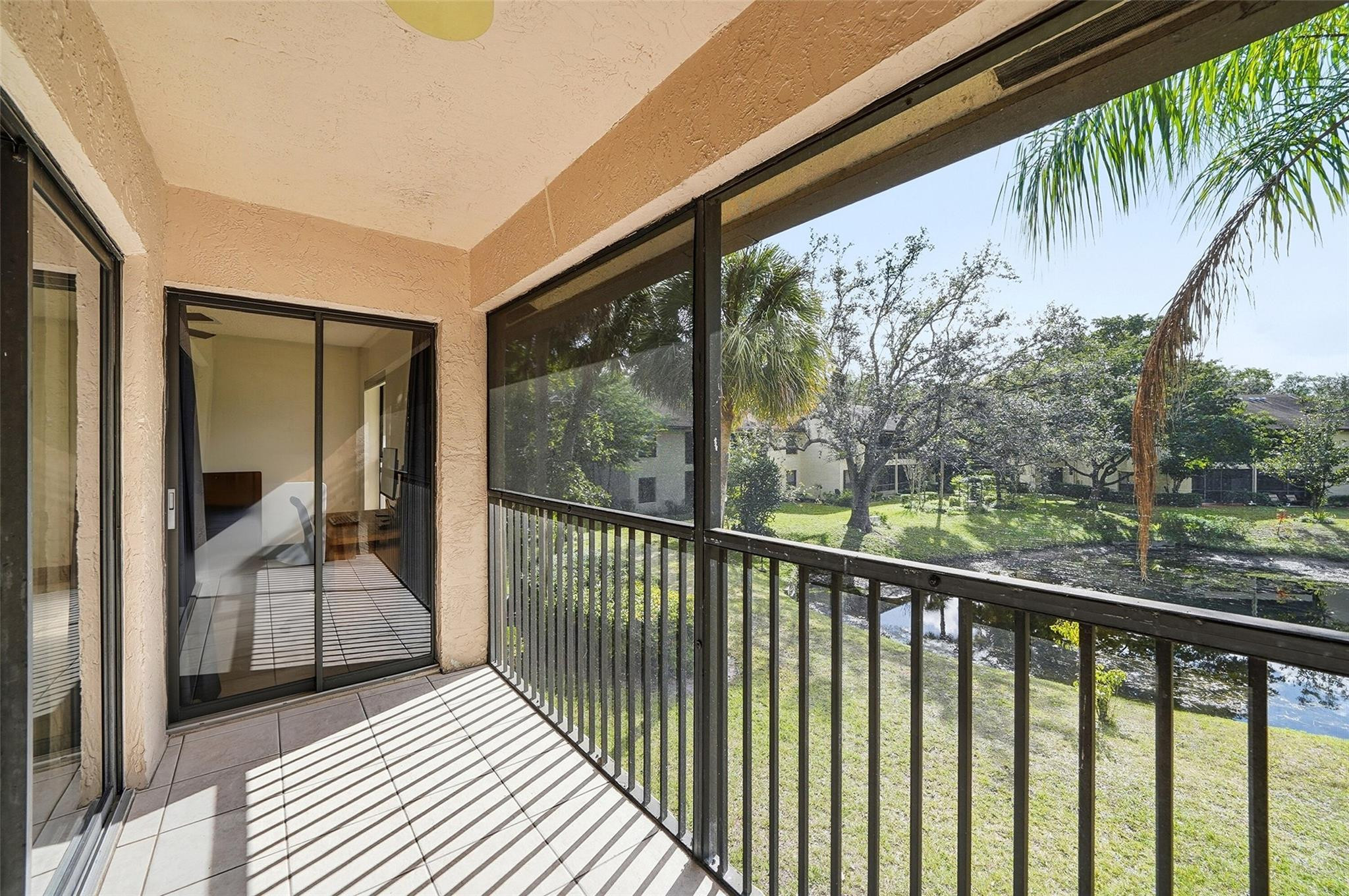 POND APPLE PLACE IV - Residential