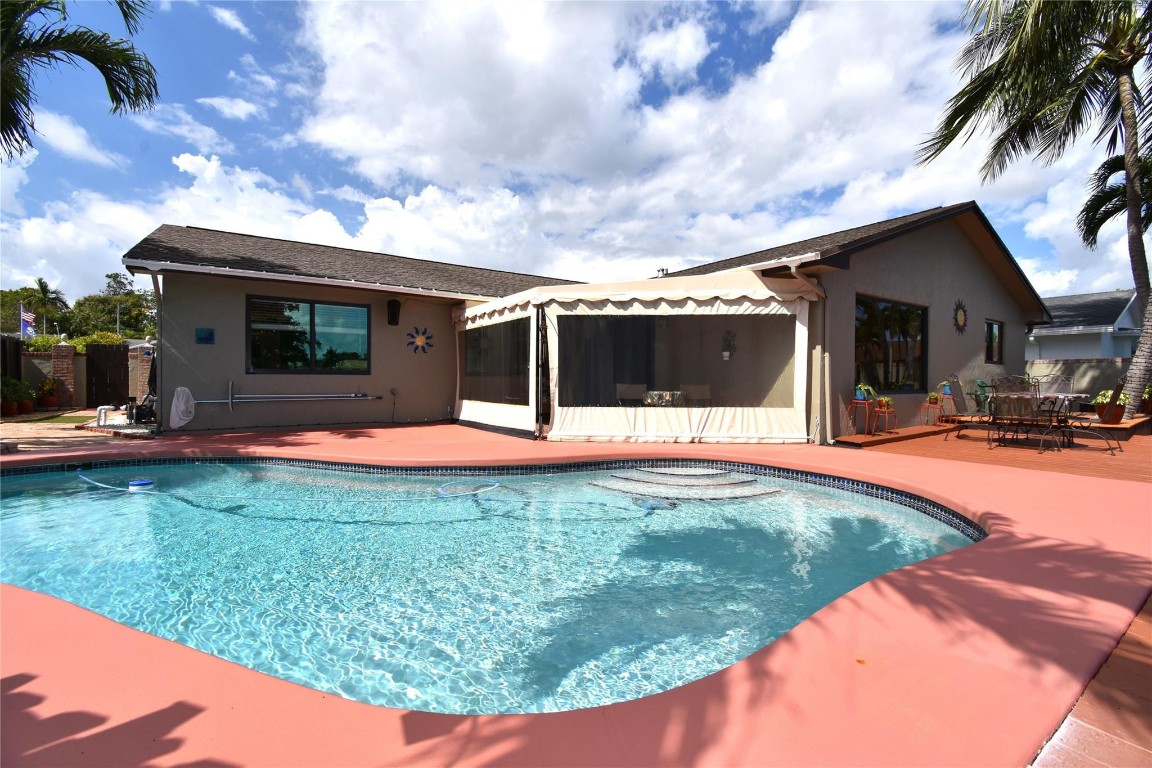 4148 NW 19th Terrace