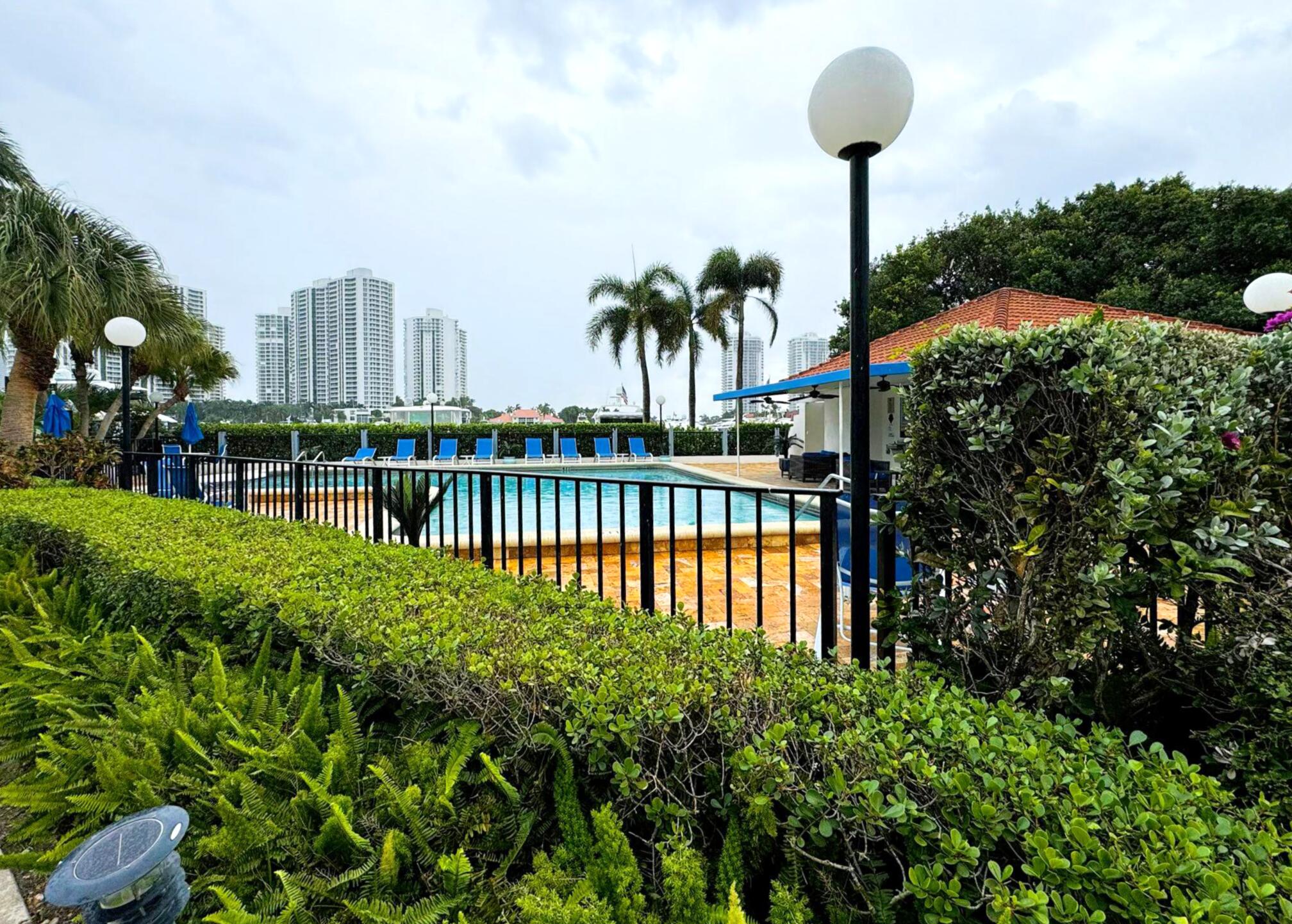 SPINNAKER BAY AT THE WATERWAYS - Residential Lease