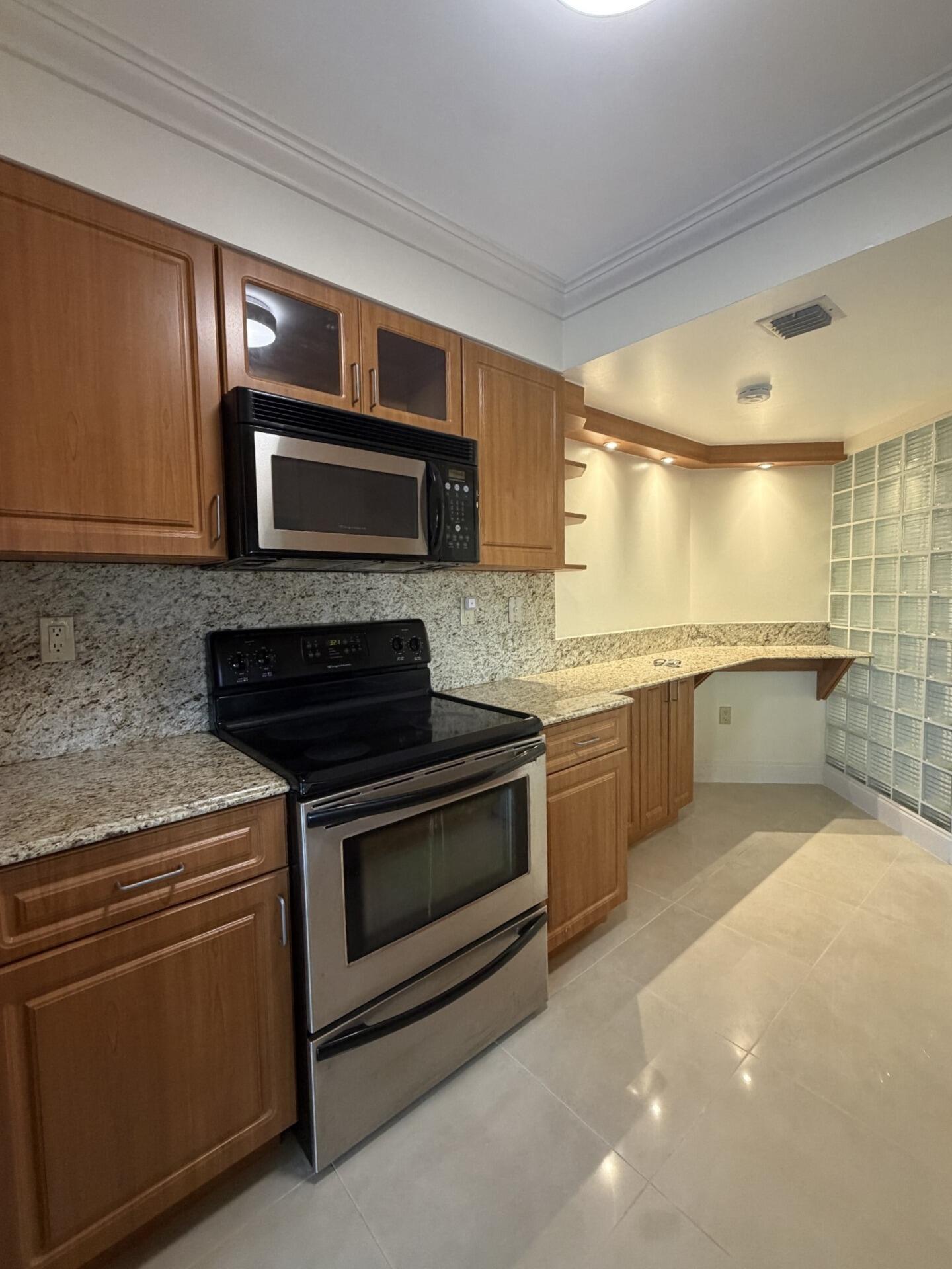 SPINNAKER BAY AT THE WATERWAYS - Residential Lease