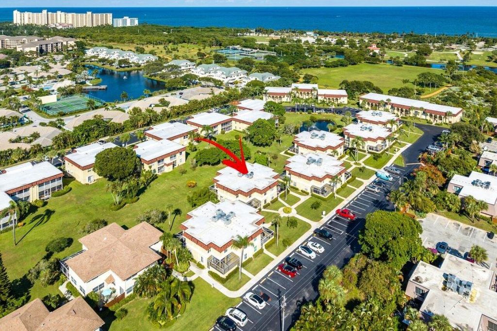 Photo of 717 S Us Highway 1 #904, Jupiter, FL 33477 (MLS # R10900131)