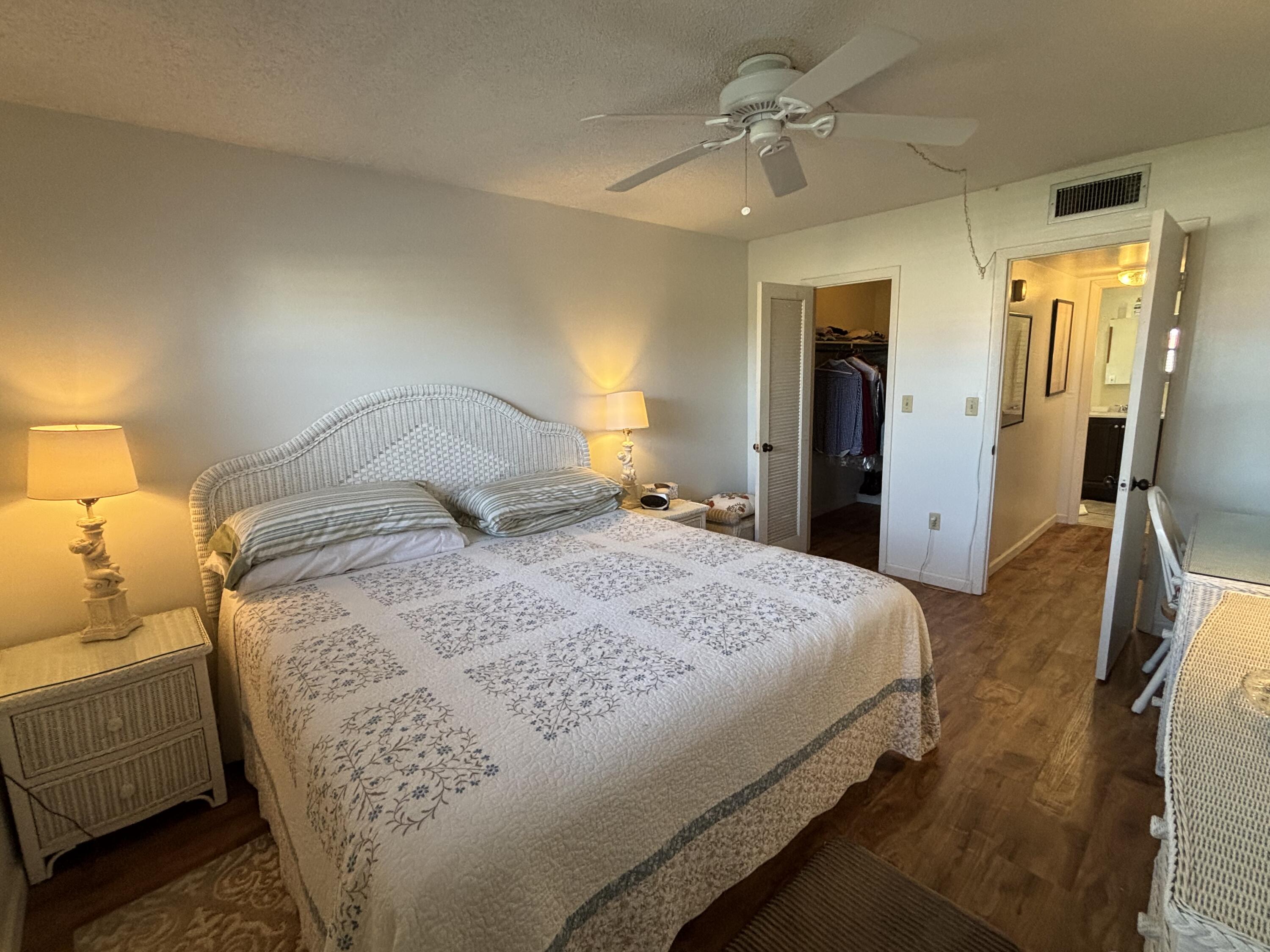 SUNRISE LAKES 19 CONDO - Residential