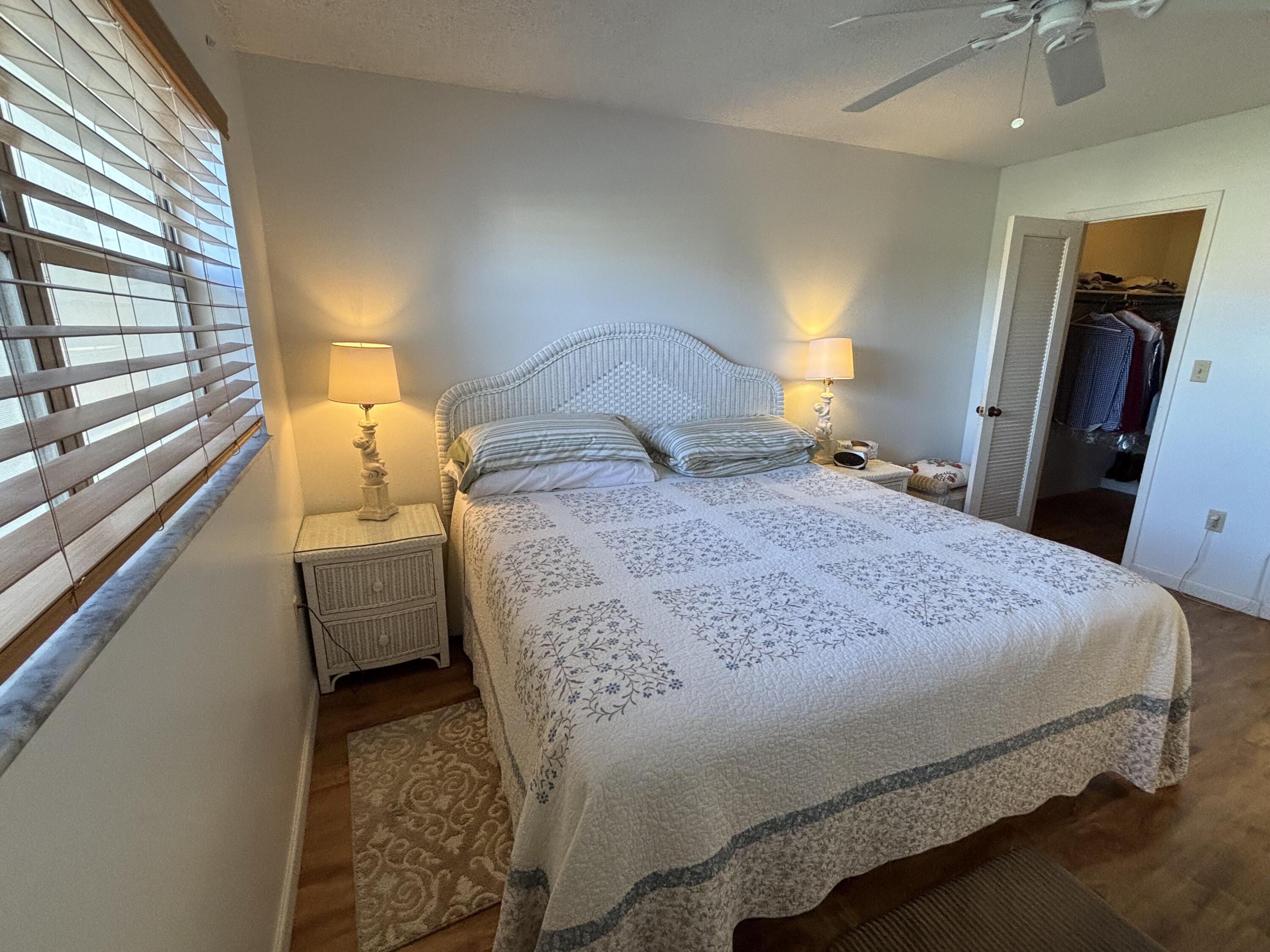 SUNRISE LAKES 19 CONDO - Residential