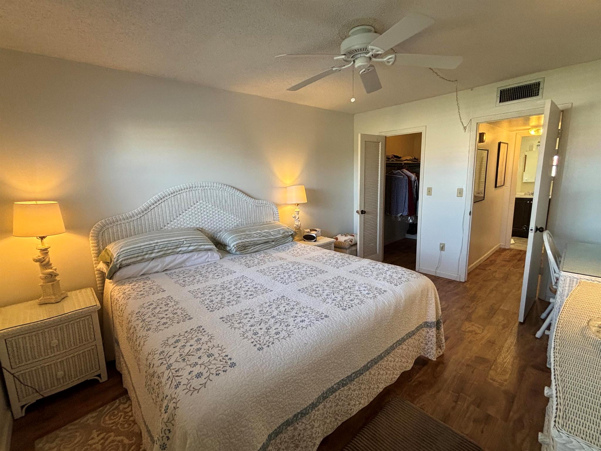 SUNRISE LAKES 19 CONDO - Residential