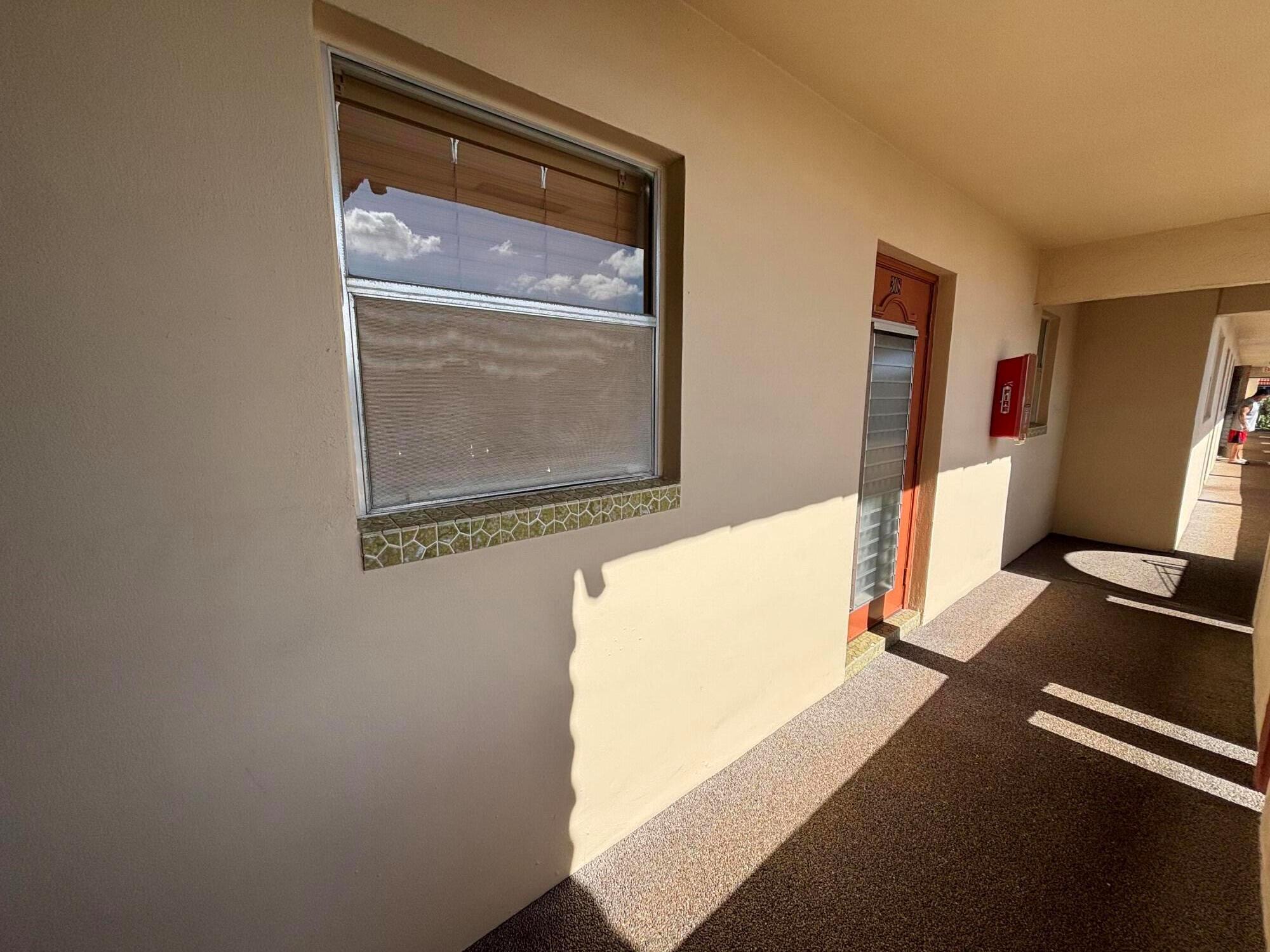 SUNRISE LAKES 19 CONDO - Residential