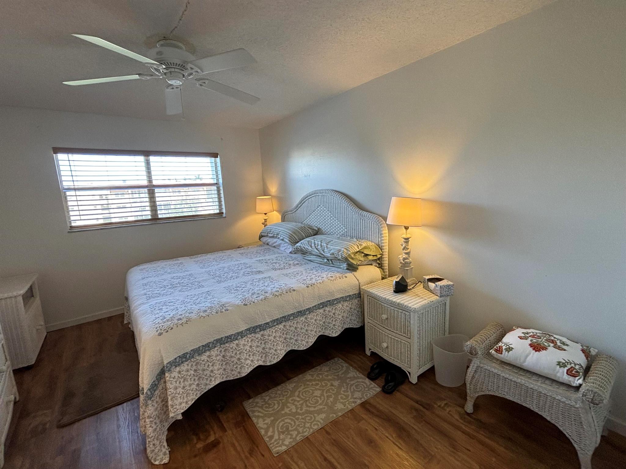 SUNRISE LAKES 19 CONDO - Residential