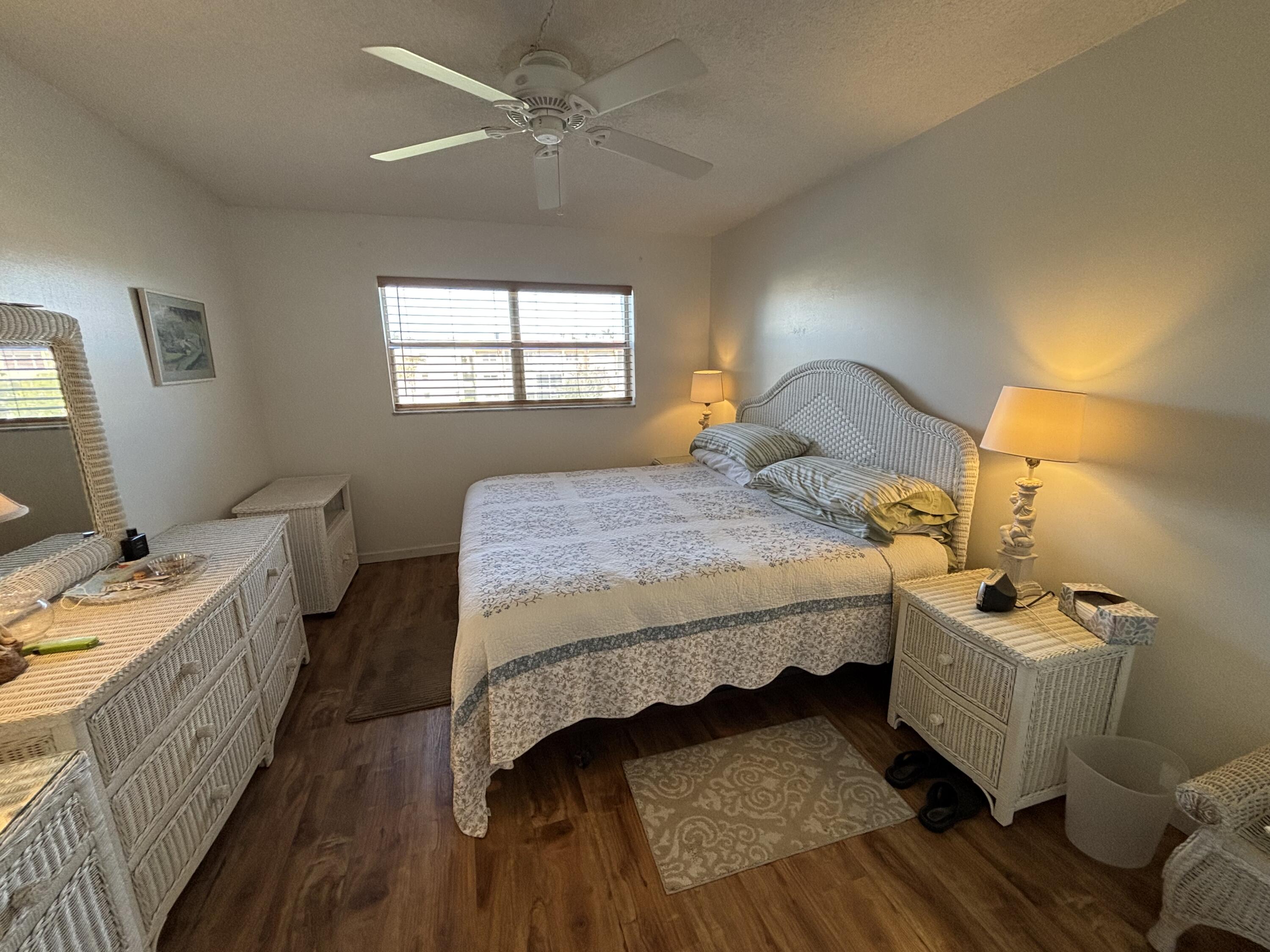 SUNRISE LAKES 19 CONDO - Residential