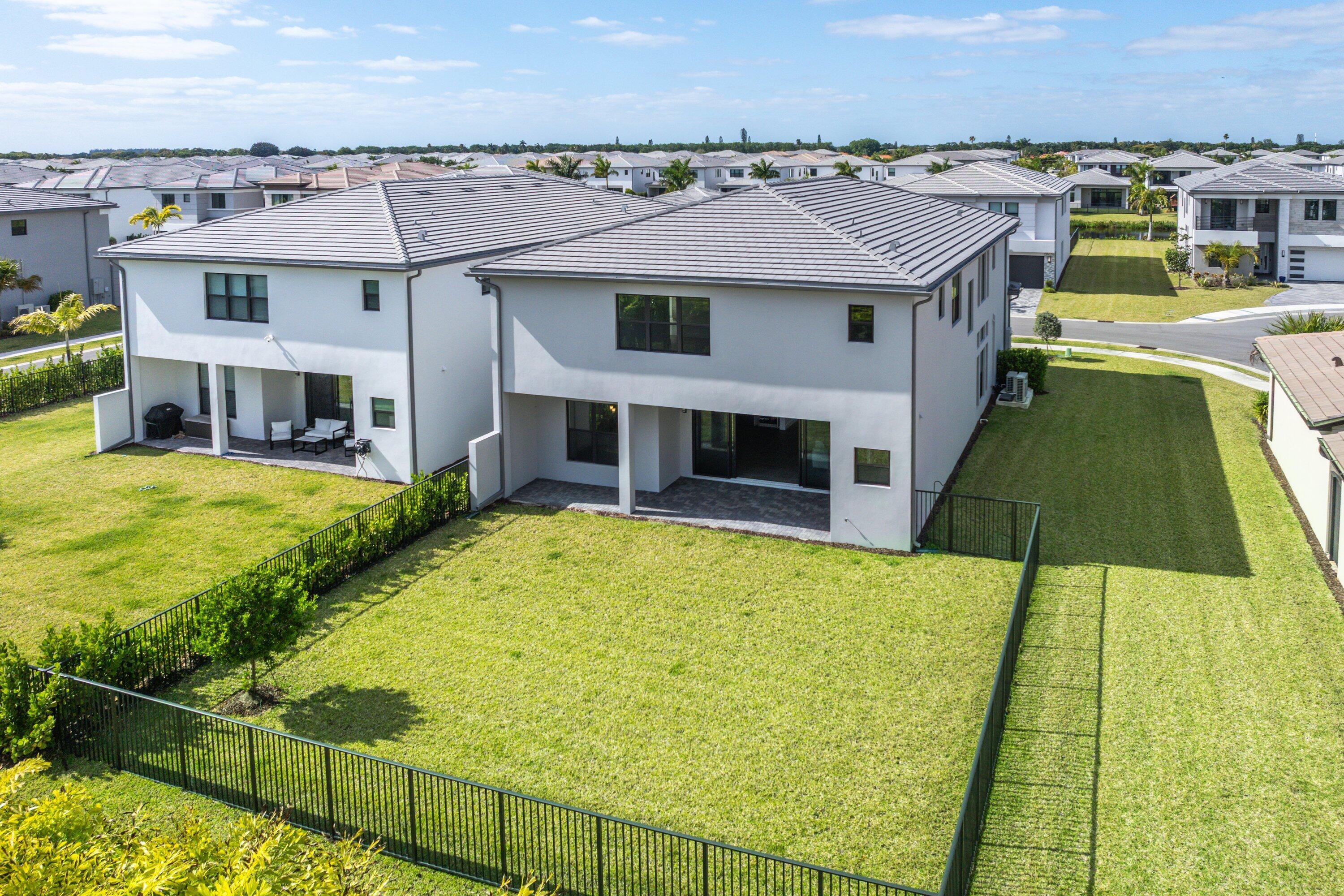 BOCA RATON GOLF COURSE PUD - Residential Lease