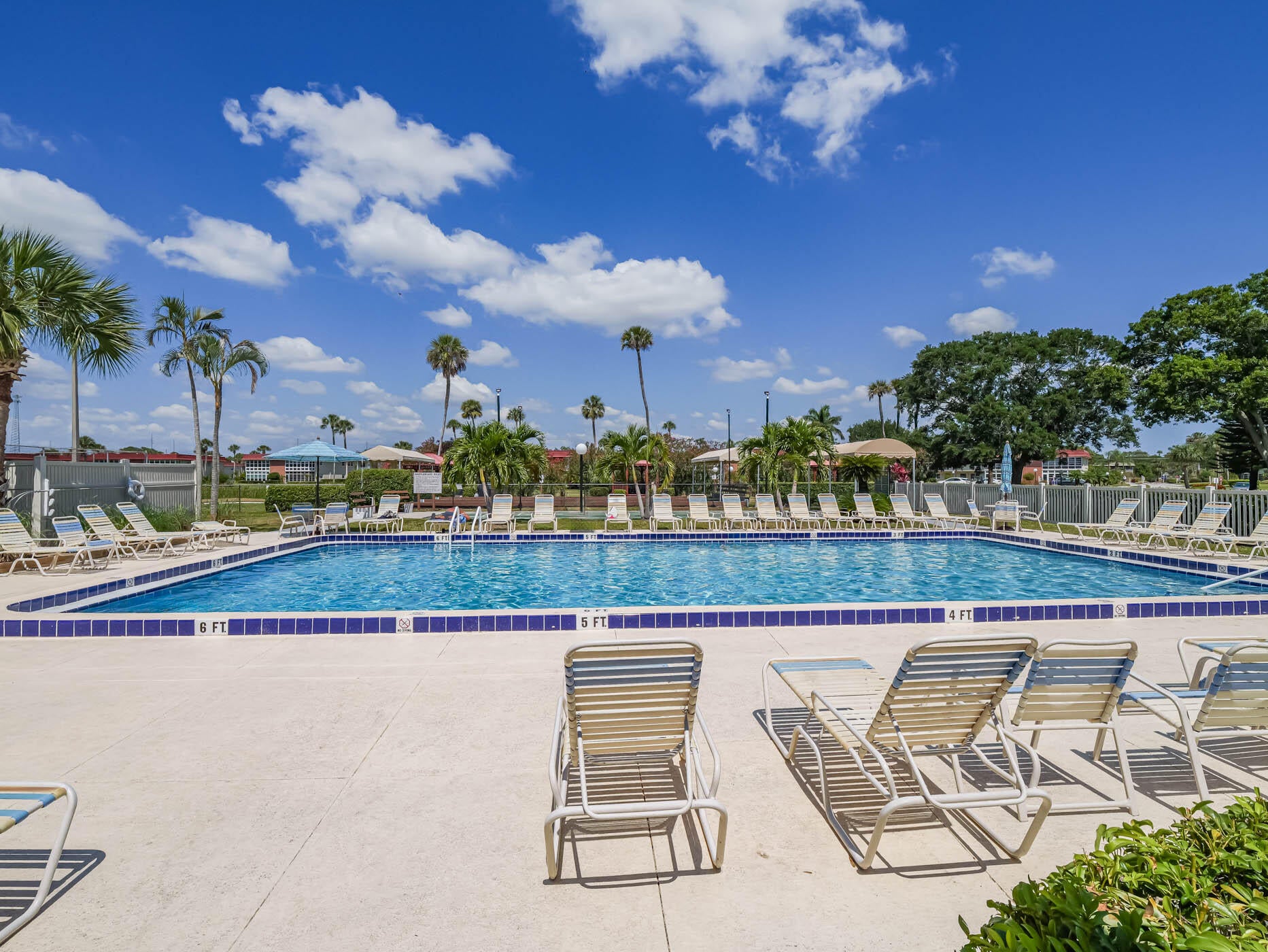 104 ROYAL OAK Drive 101