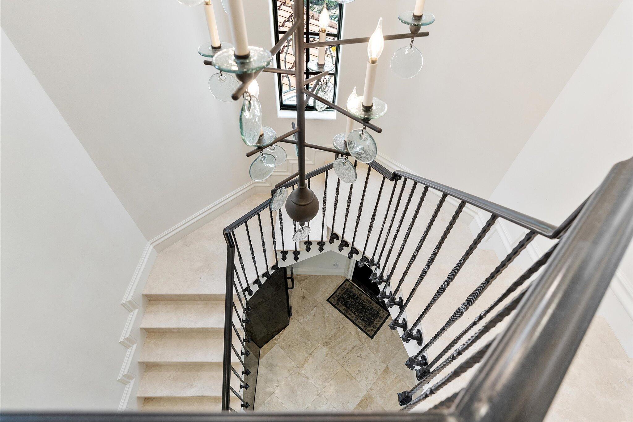 MOORES SUBE - Residential
