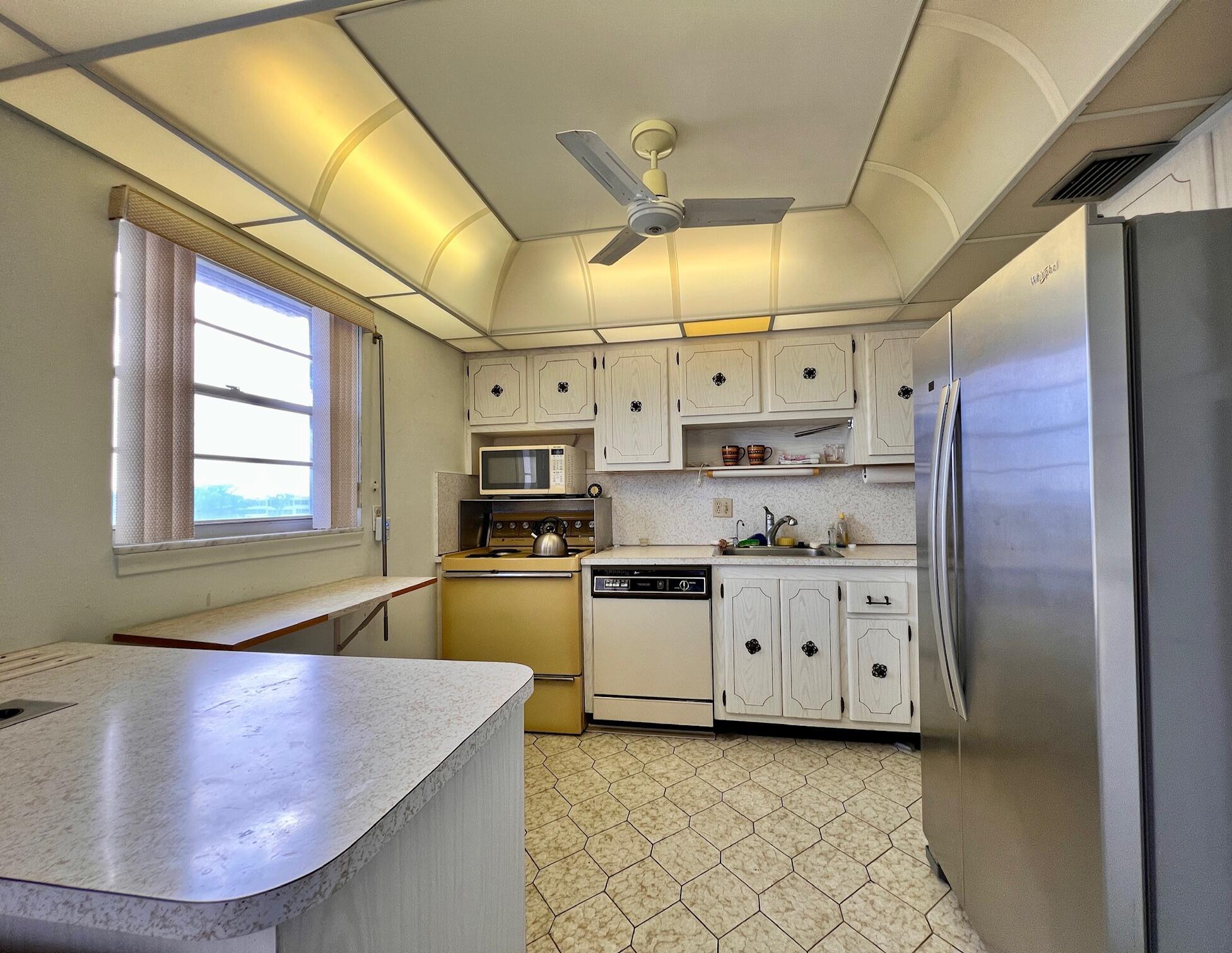 414 Greenbrier B