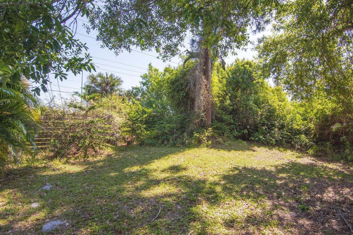 Spanish Lakes Riverfront - Residential