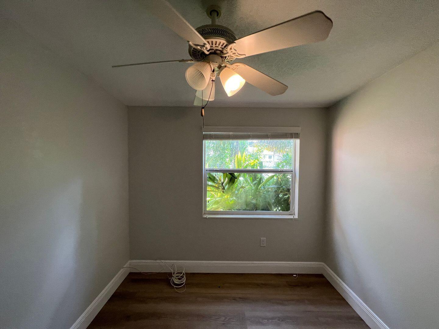 SEMINOLE MANOR - Residential Lease