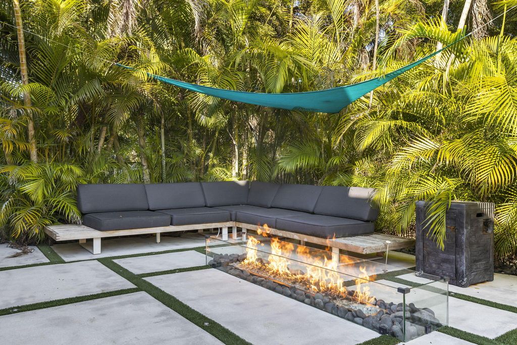 Photo of 4265 SW 185th Avenue, Miramar, FL 33029 (MLS # R11144139)