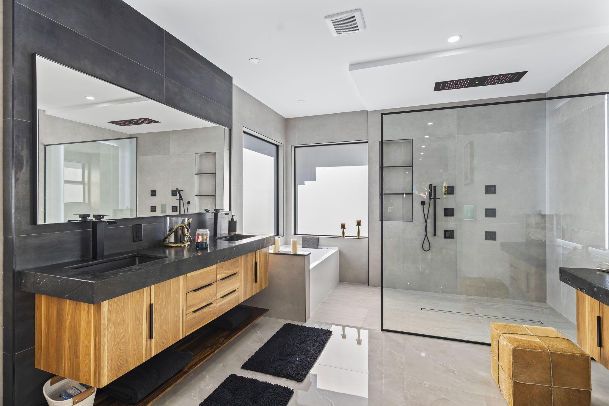 SUNSET LAKES PLAT TWO - Residential