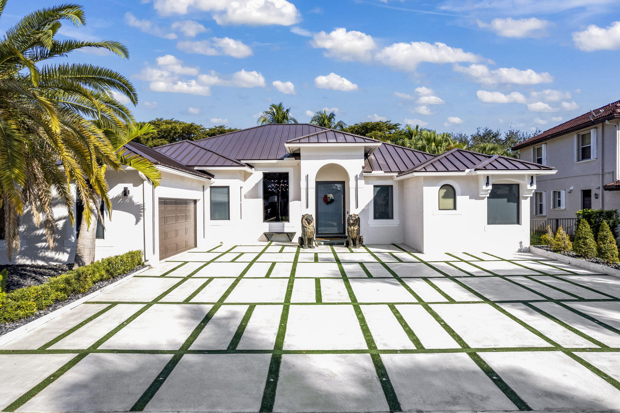 SUNSET LAKES PLAT TWO - Residential