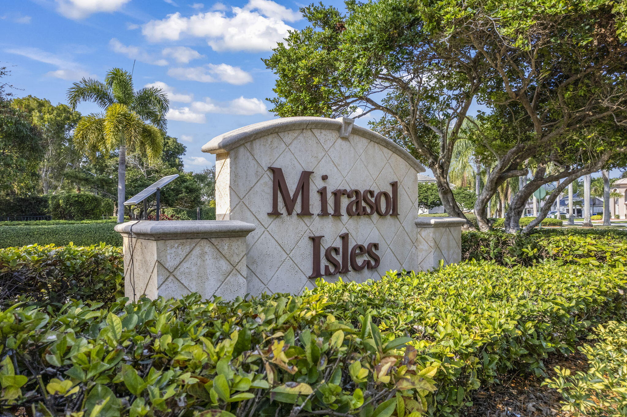 SUNSET LAKES PLAT TWO - Residential