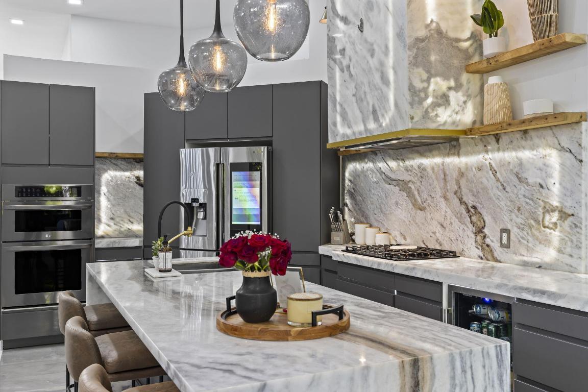 SUNSET LAKES PLAT TWO - Residential