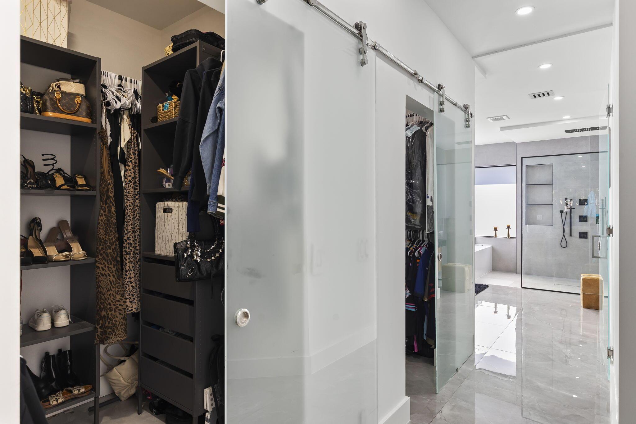 SUNSET LAKES PLAT TWO - Residential