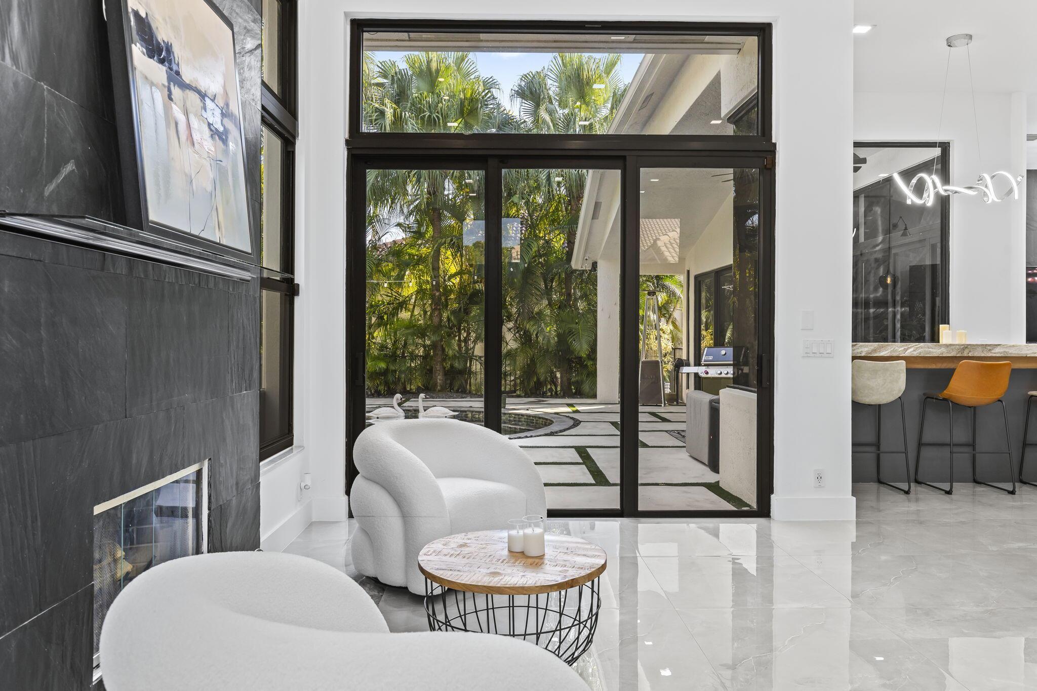 SUNSET LAKES PLAT TWO - Residential