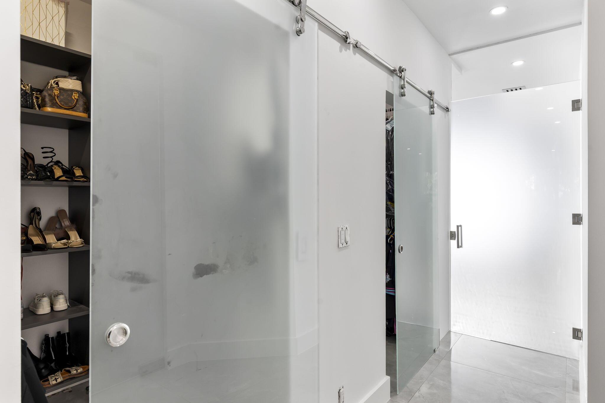 SUNSET LAKES PLAT TWO - Residential