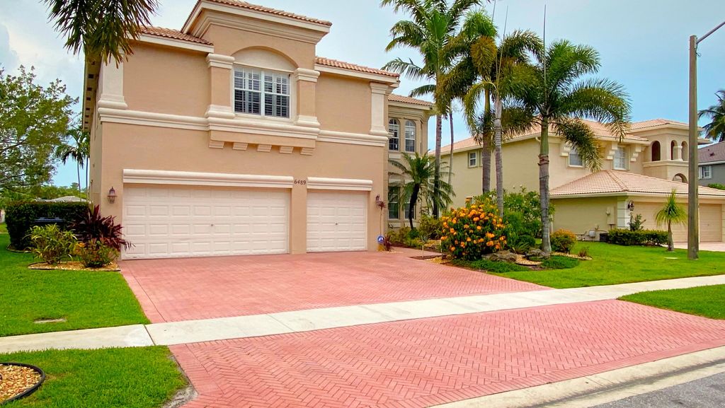 Photo of 6489 Marbletree Lane, Lake Worth, FL 33467 (MLS # R11094862)