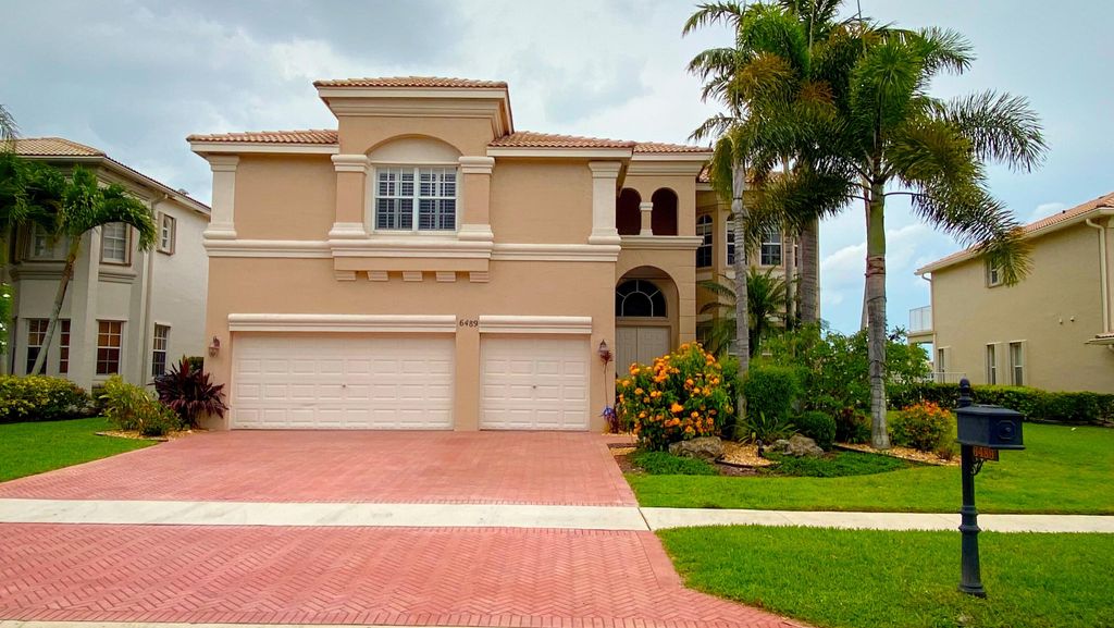 Photo of 6489 Marbletree Lane, Lake Worth, FL 33467 (MLS # R11094862)