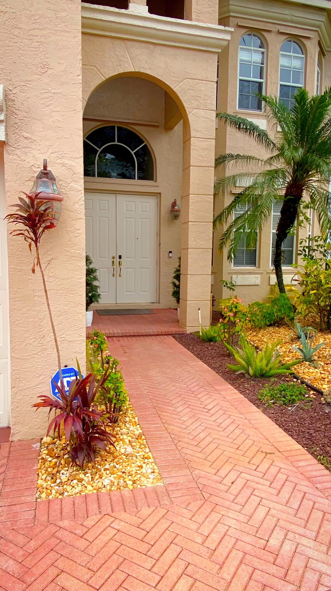 6489 Marbletree Lane