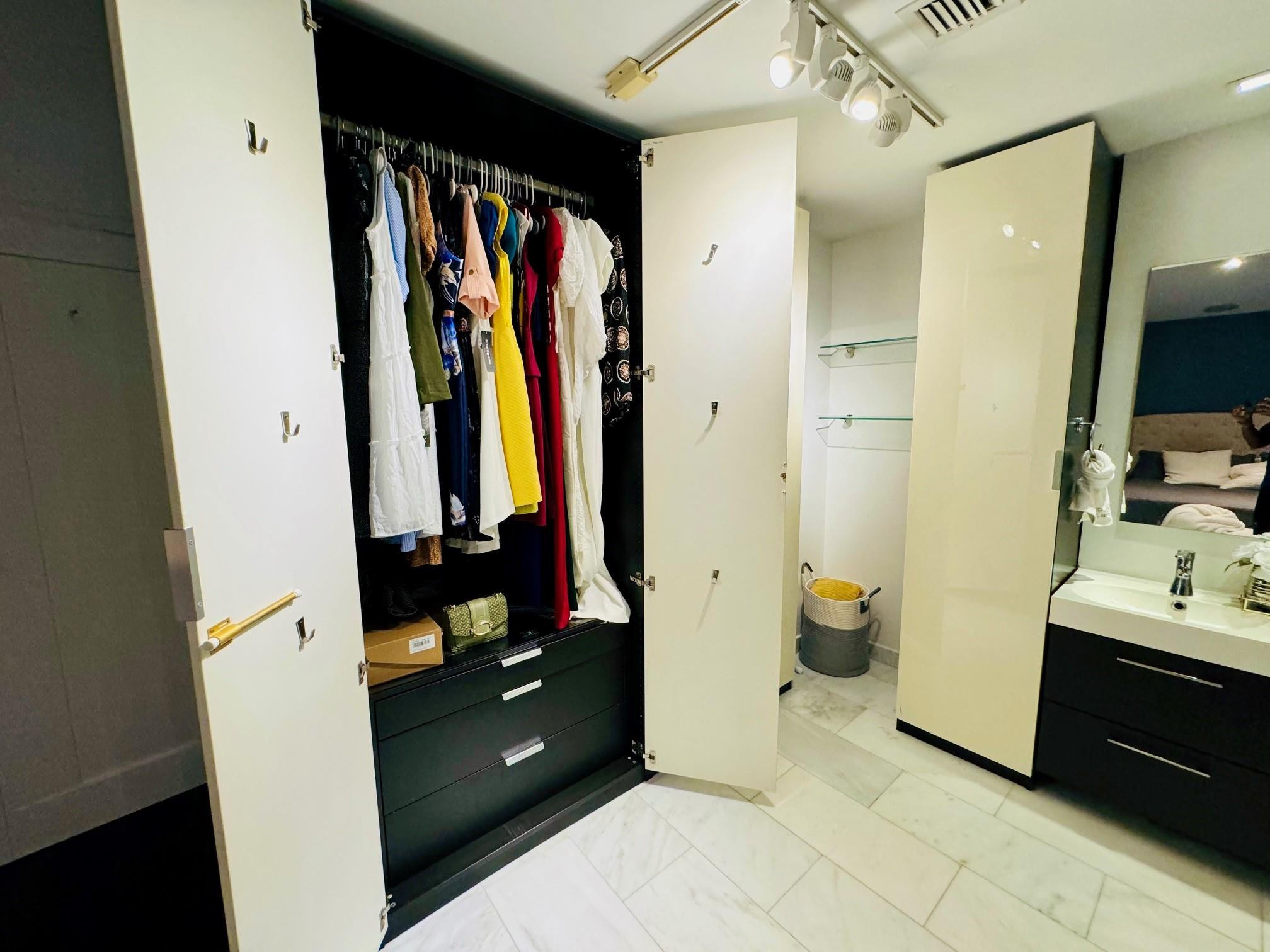 Plum Bay - Residential