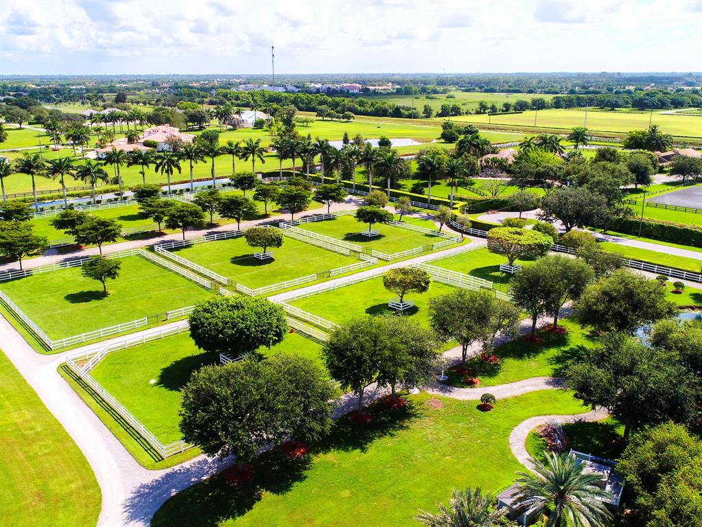 PALM BEACH POINT - Residential