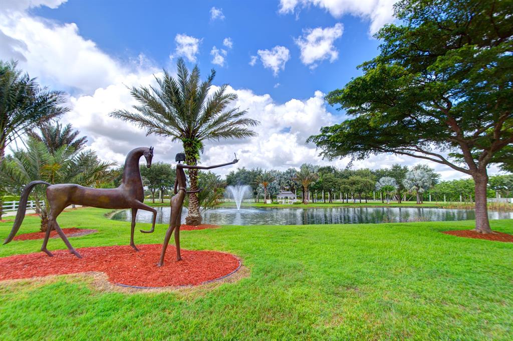 PALM BEACH POINT - Residential