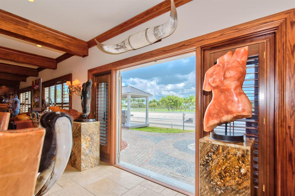 PALM BEACH POINT - Residential