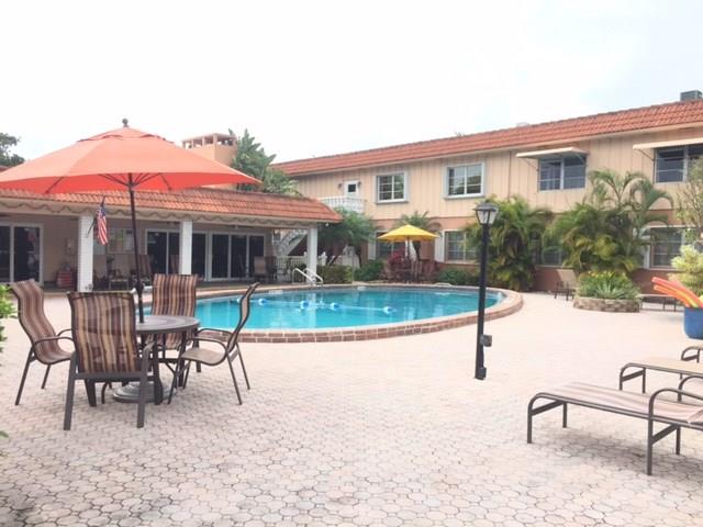 OAKLAND GROVE VILLAGE - Residential