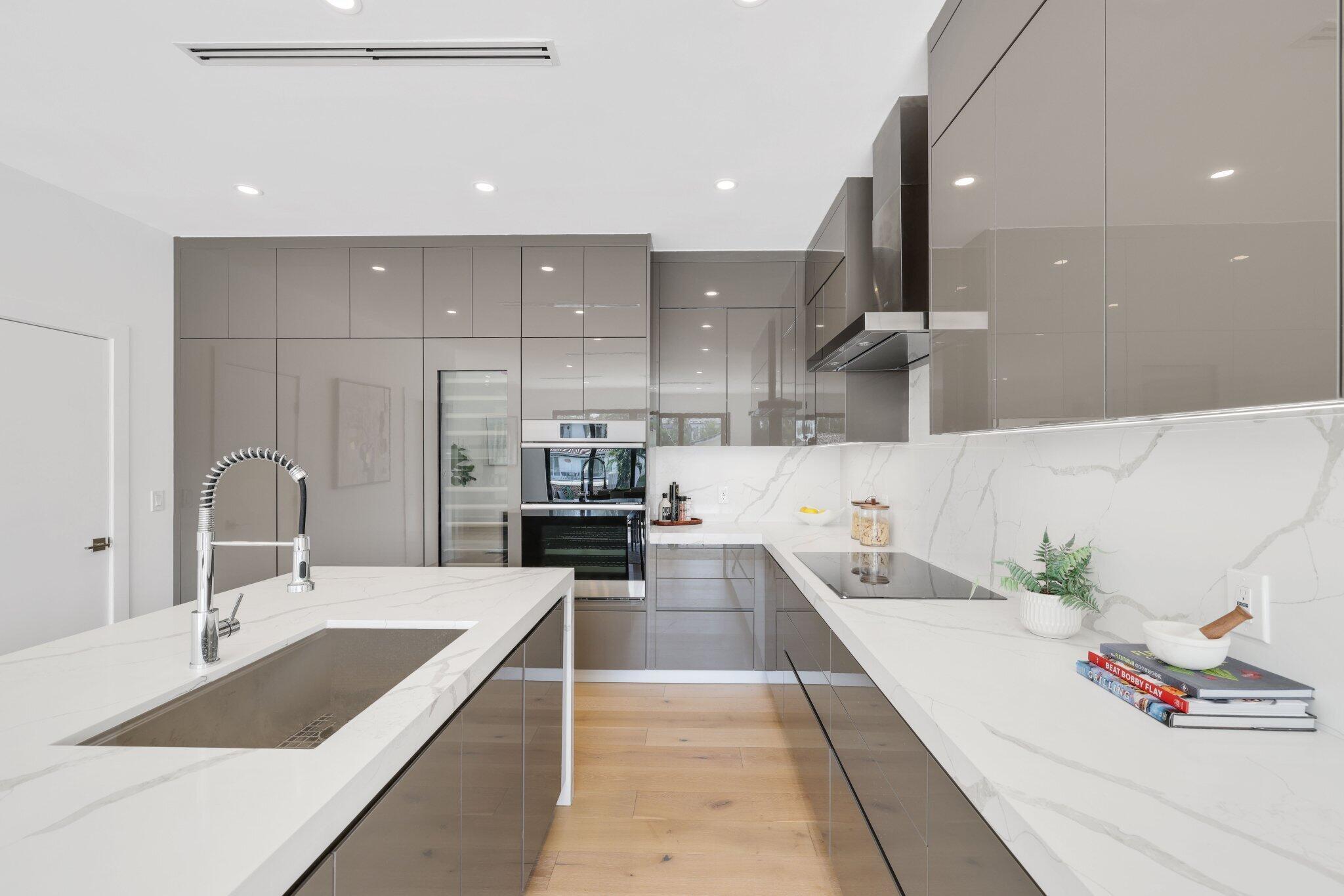 BLUE INLET - Residential