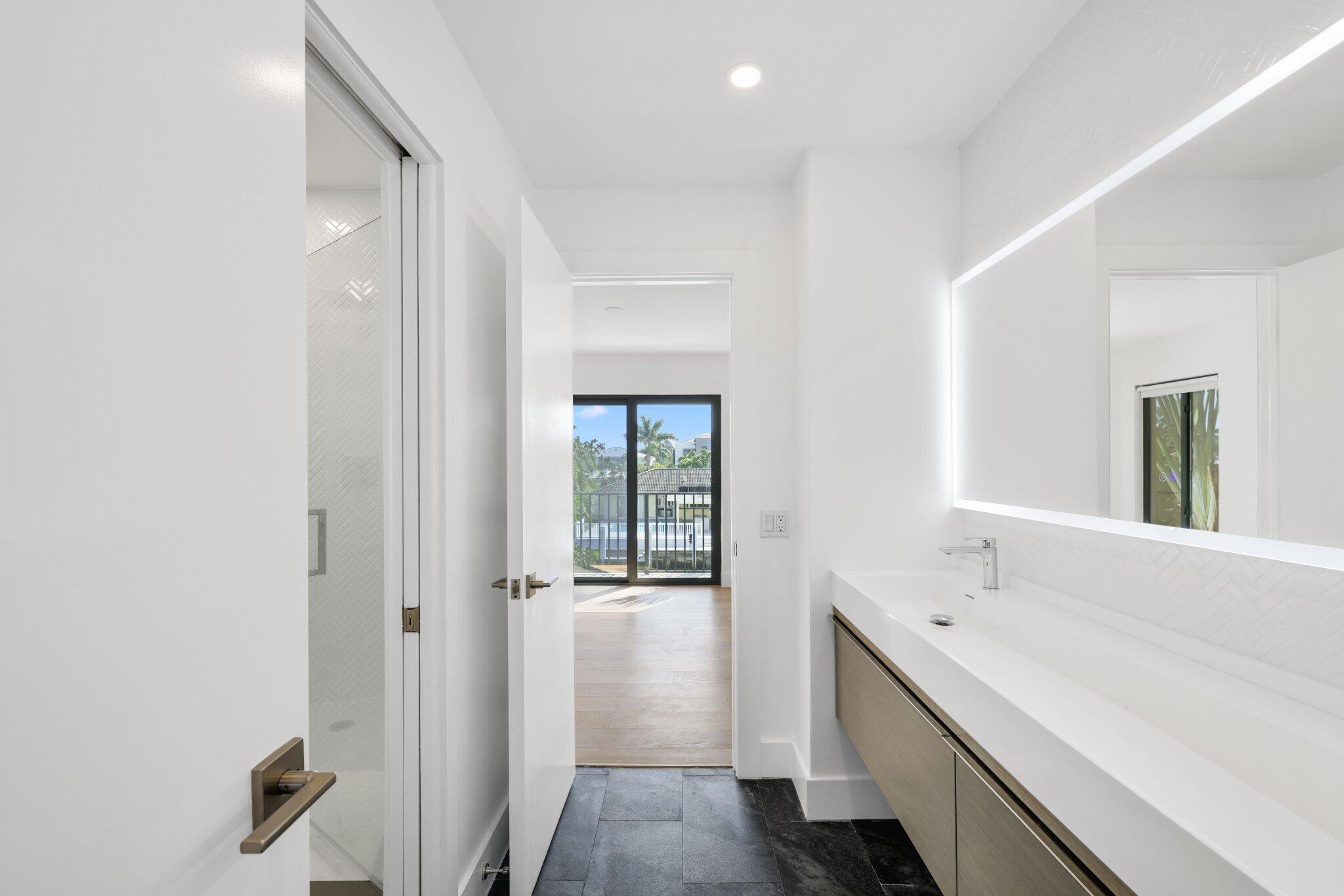 BLUE INLET - Residential