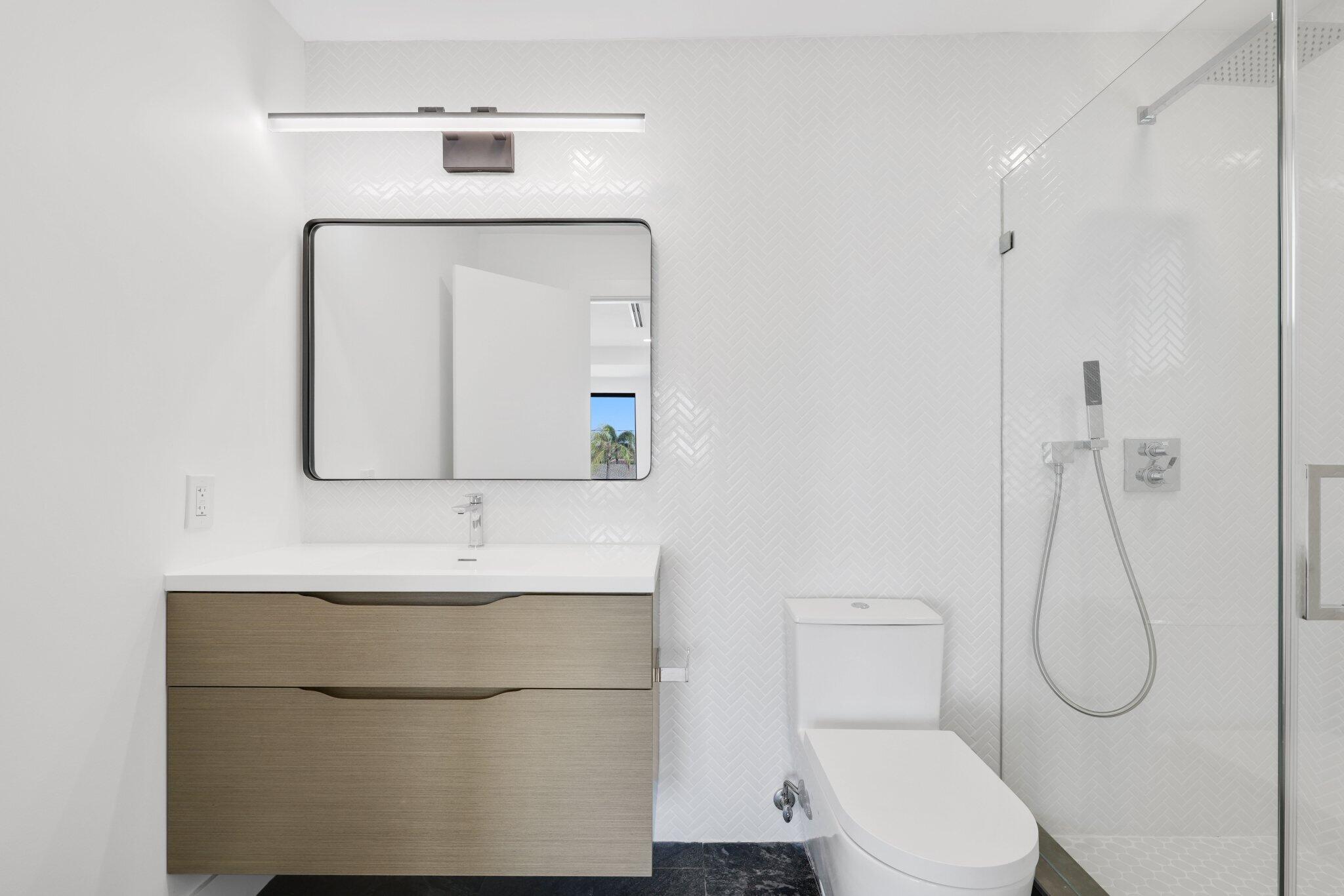 BLUE INLET - Residential