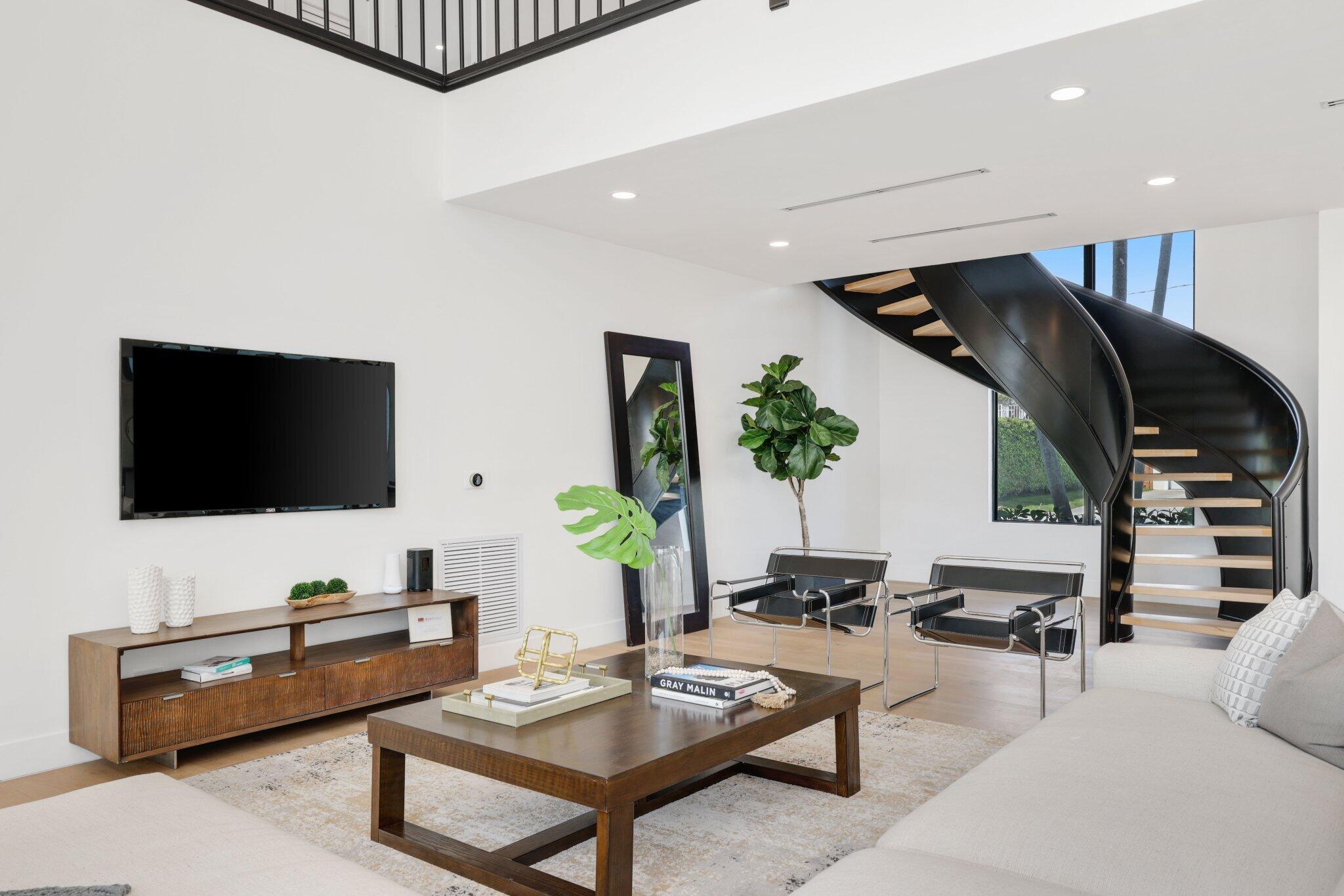 BLUE INLET - Residential