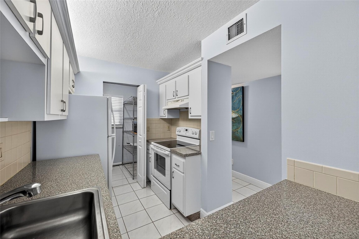 Middle River Homes Condo - Residential