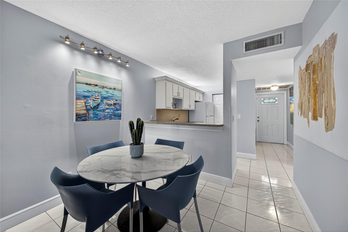 Middle River Homes Condo - Residential