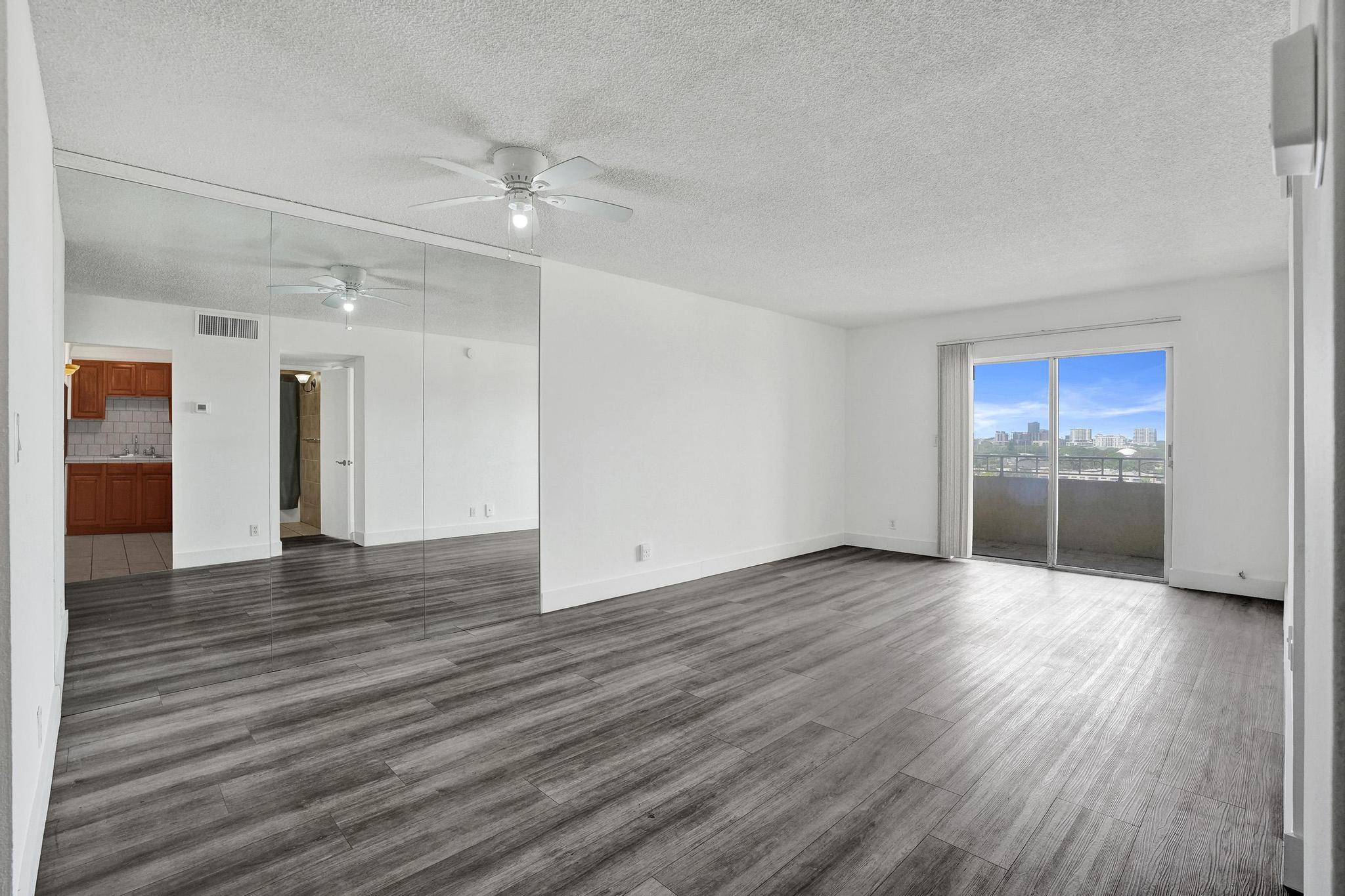 VICTORIA PARK TOWER CONDO - Residential Lease