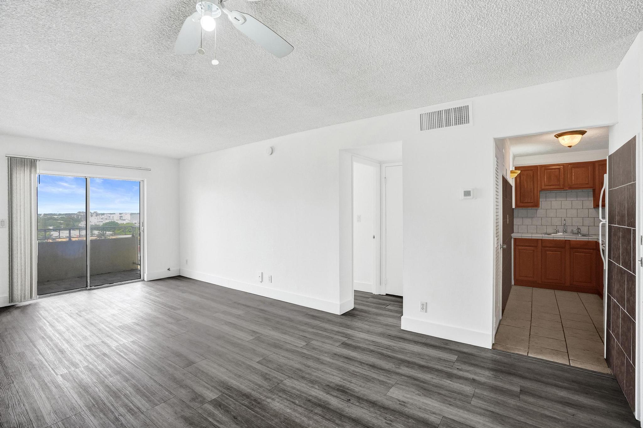 VICTORIA PARK TOWER CONDO - Residential Lease