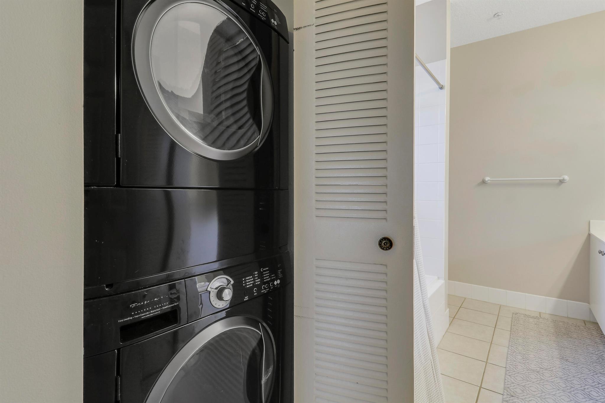 VILLAGE AT ABACOA CONDO - Residential Lease