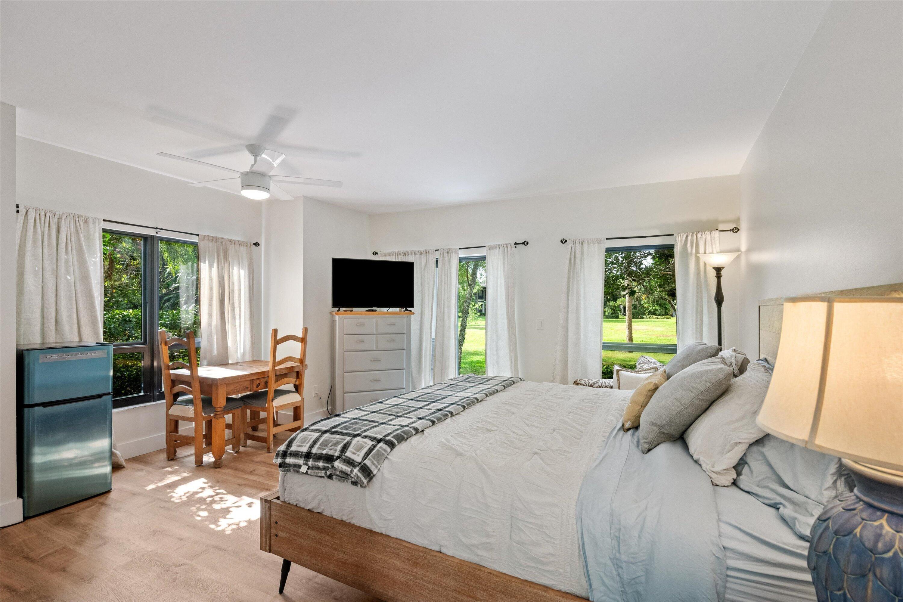 BAGATTELLE CONDO - Residential Lease