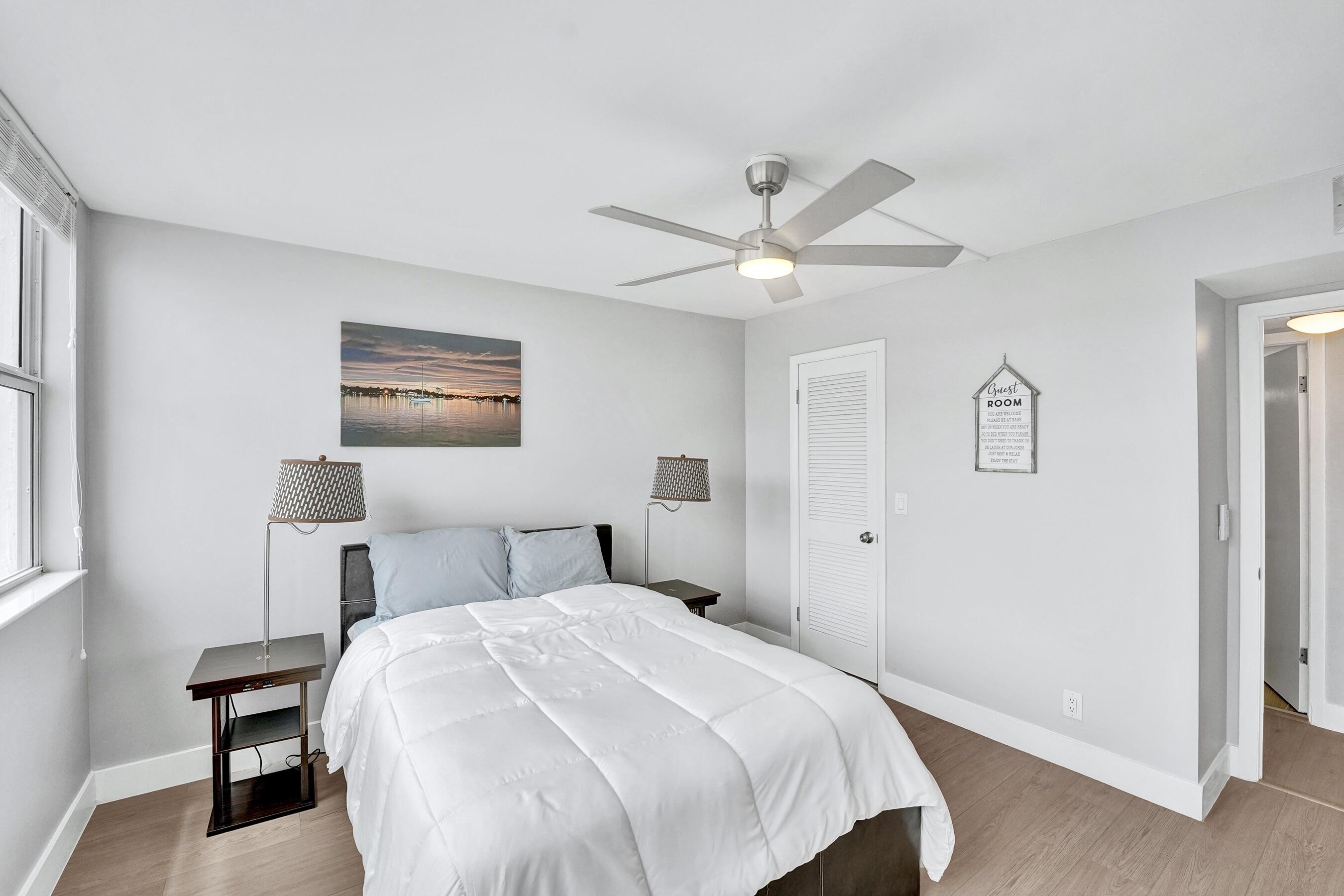 TRAFALGAR TOWERS CONDOMINIUM 2 - Residential