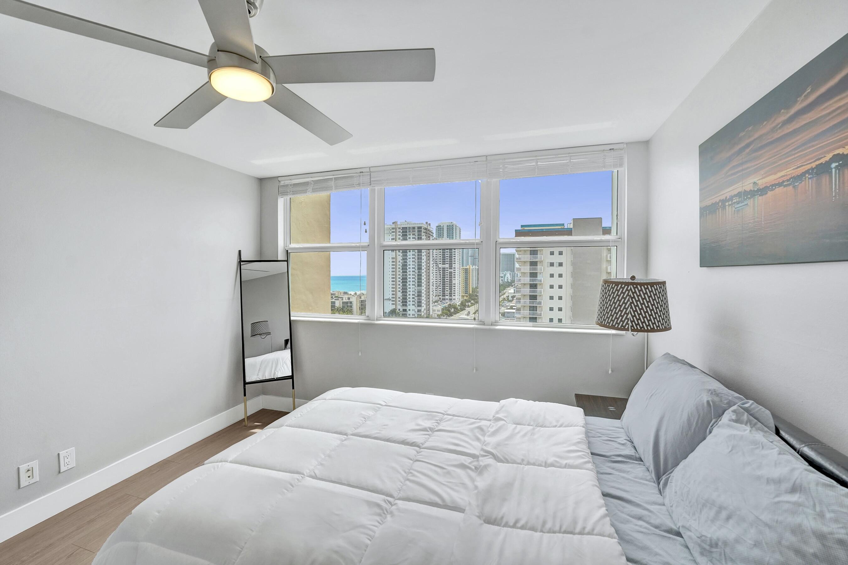 TRAFALGAR TOWERS CONDOMINIUM 2 - Residential